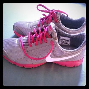 Nike Tennis shoes